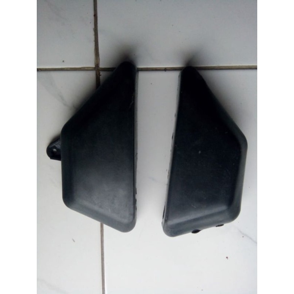 Dop tutup aki tepong bawah Yamaha dt100 dtx cover acu batteray body bodi