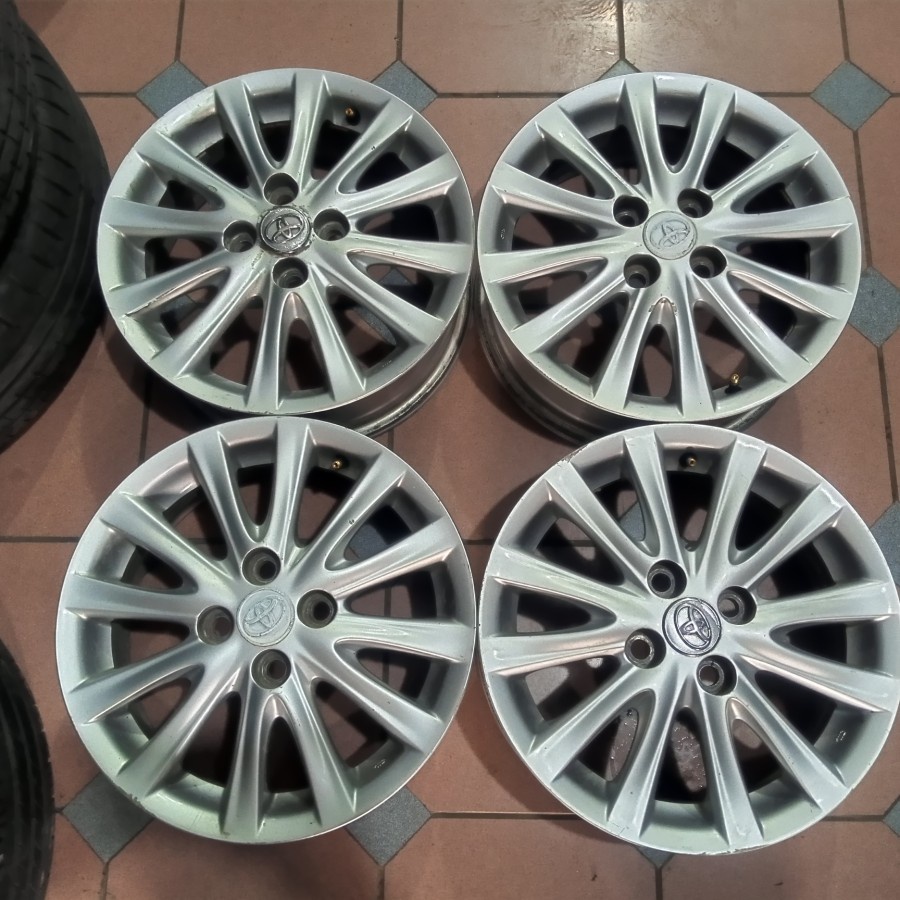 Velg Mobil Oem Std Vios Ring 15 Baut 4 Silver Pnp Mobil Sirion Vios Baleno Ayla