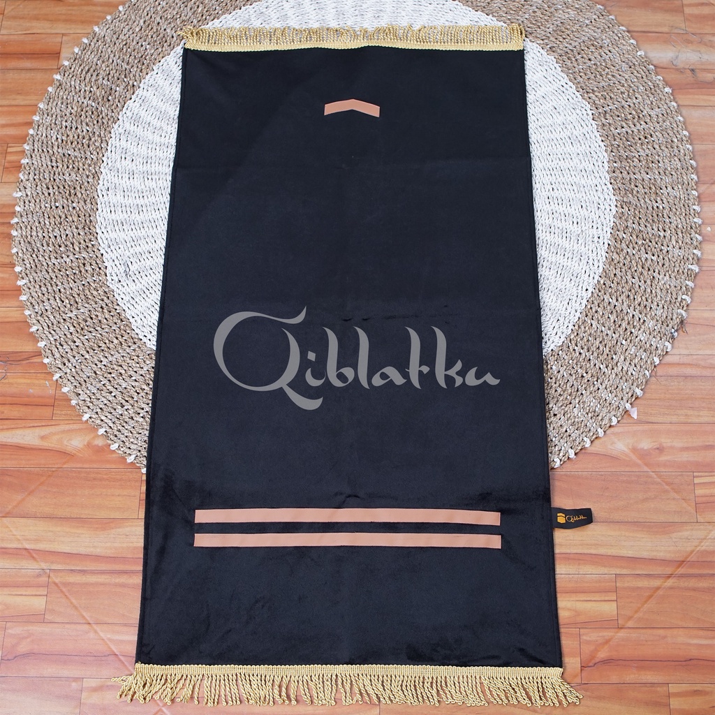 Sajadah Qiblatku Arah | Hitam