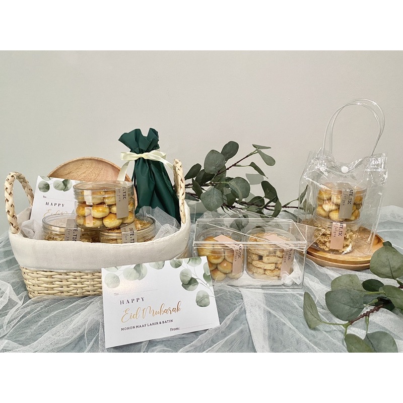 

Hampers Lebaran Idul Fitri Kue Kering Nastar Castengel Sagu Keju
