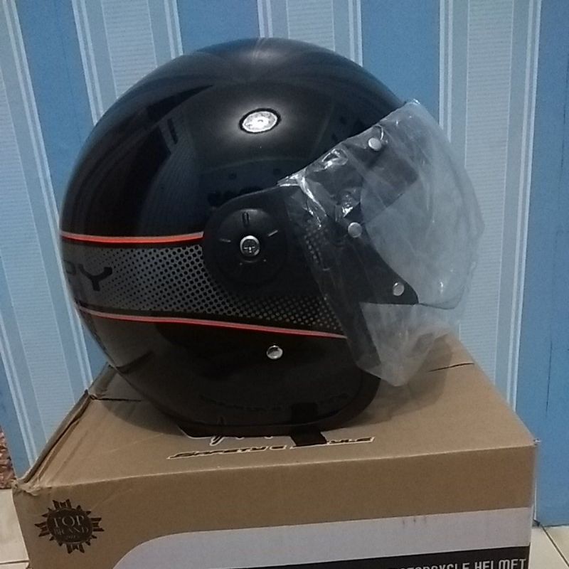 helm Scoopy hitam