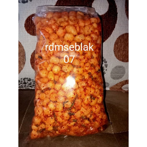 

cimol kering pedas keripy daun jeruk isi 250 gram