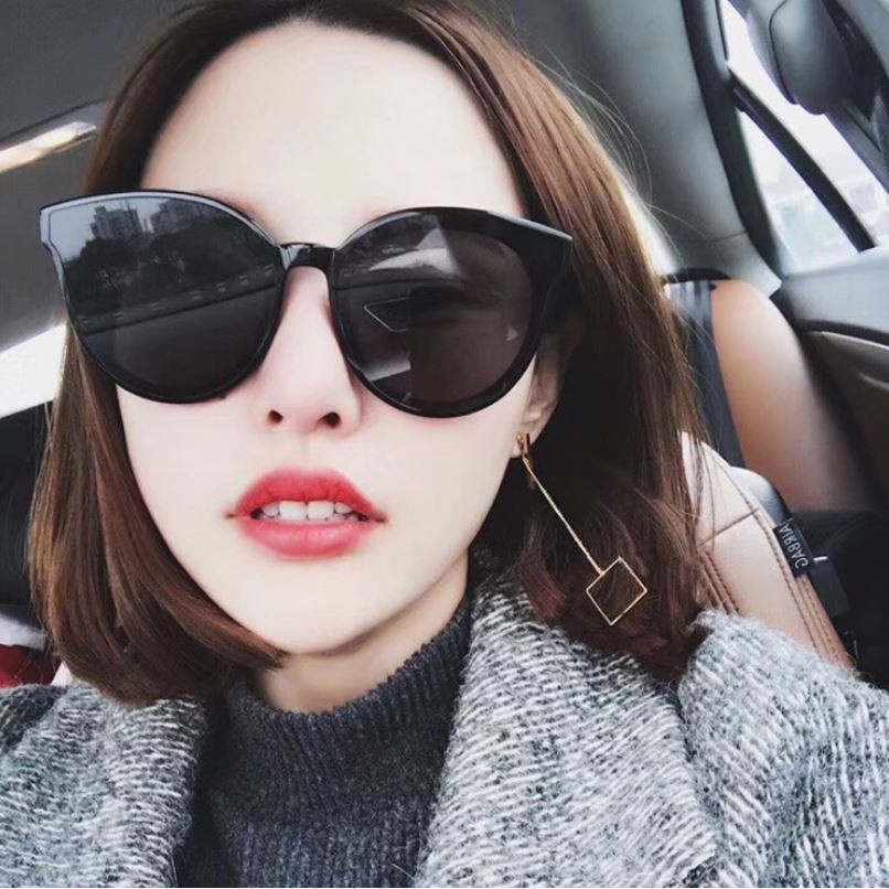 MMM Kacamata Wanita Korean Design Retro Mata Kucing Kaca mata Hitam Wanita Sunglasses