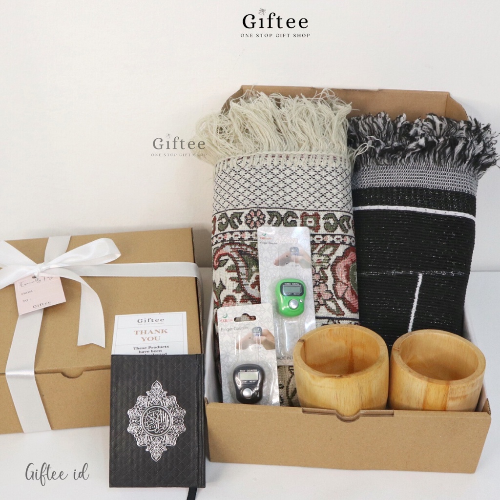 NEW HAMPERS SAJADAH COUPLE KADO HADIAH GIFT SET PERNIKAHAN ULANG TAHUN CEWEK COWOK TASBIH ALQURAN