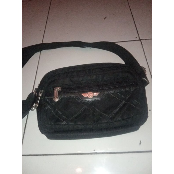 tas selempang pierre cardin