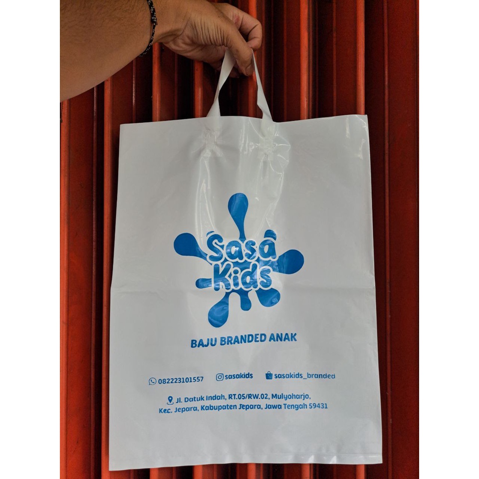 

SHOPING BAG PE TEBAL 0,7 TERMURAH FREE DESAIN FREE SABLON TERLARISS