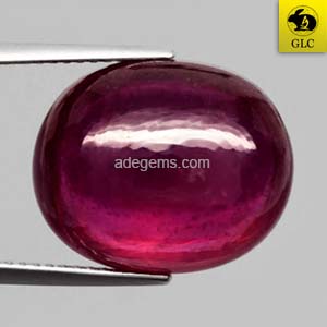 RB-155 Batu Permata Ruby Ungu Kemerahan Oval Cabochon Mozambique Natural 20.28 Ct. Bersertifikat
