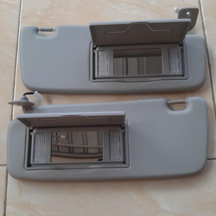 Sun Visor Penghalang cahaya matahari Toyota Rush Terios ada Lampu