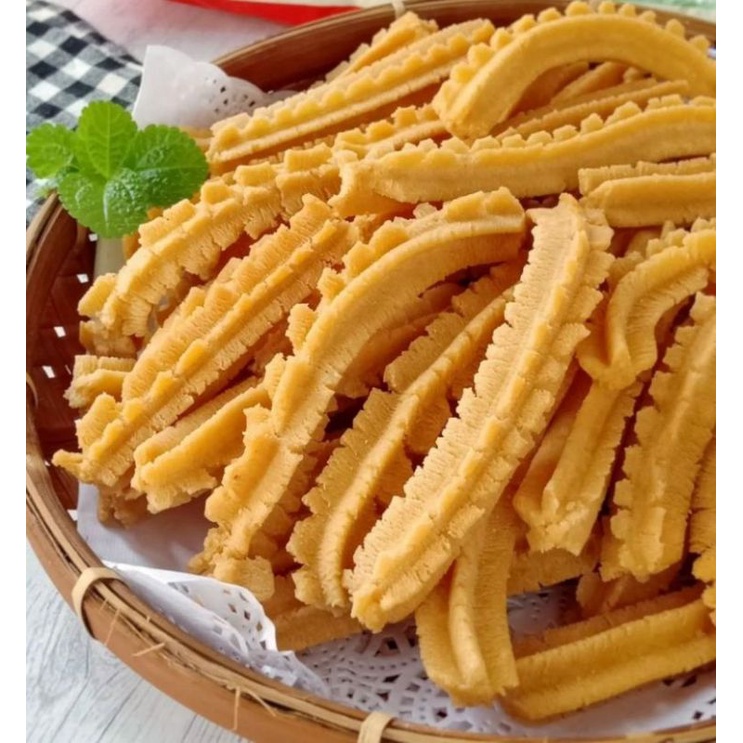 

HOMEMADE SISTIK KERIPIK BAWANG 250gr KUE AKAR KELAPA CEMILAN SNACK MAKANAN RINGAN CHEESE STICK STIK KEJU EDAM