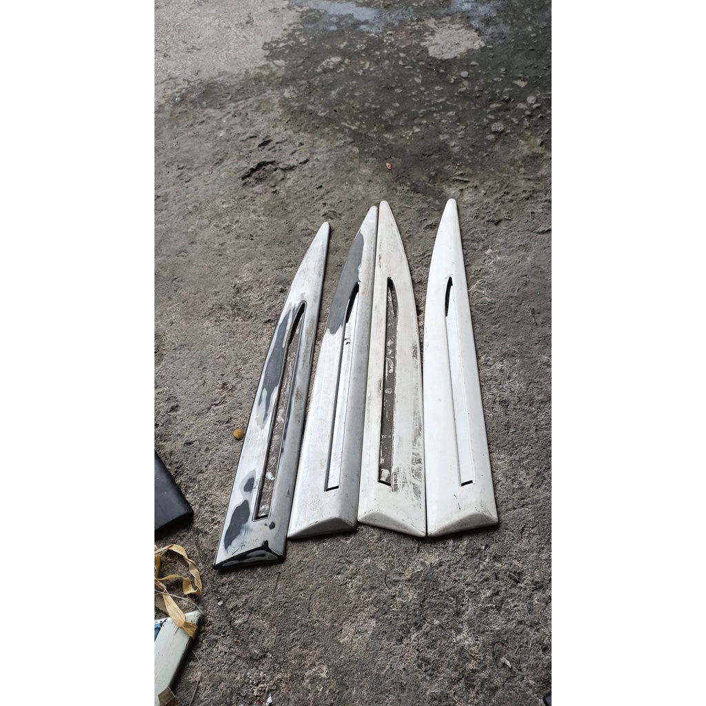 List pintu belakang xenia 2013