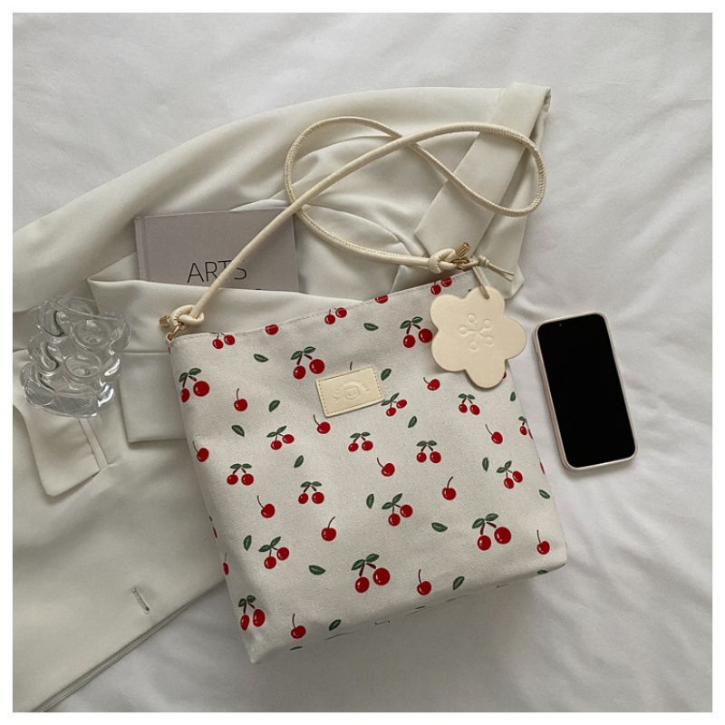 TOTE BAG CHERRY/ TOTEBAG CHERRY IMPORT MURAH/ TAS CHERRY SELEMPANG BESAR/ SLING BAG CHERRY/ TAS CHERRY BAHU MUAT BANYAK/ SHOULDER VAG CHERRY IMPORT/ TAS CHERRY CUTE KEKINIAN