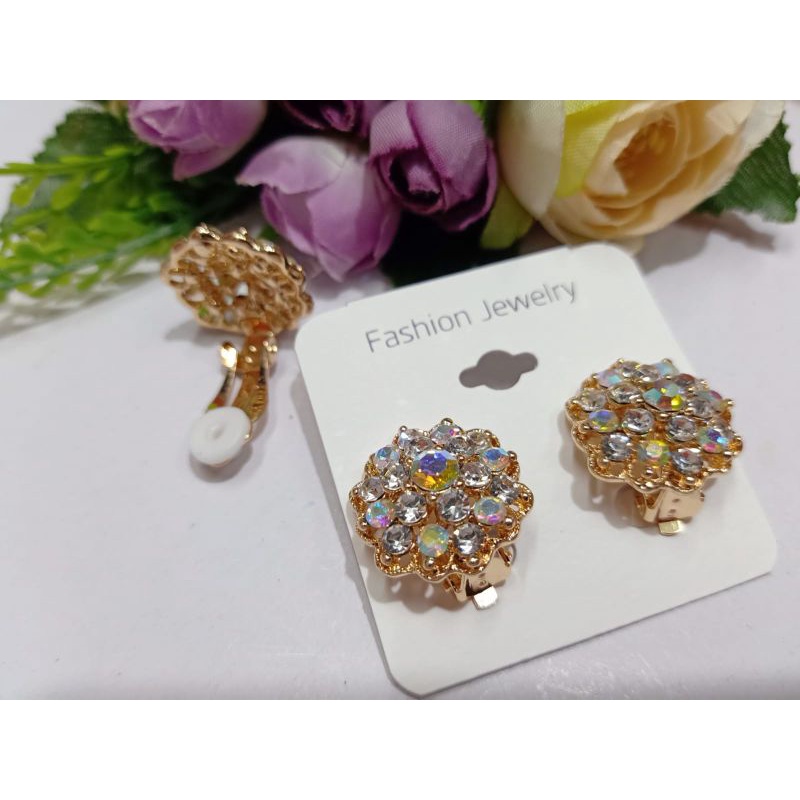 anting giwang/anting jepit/anting giwang jepit