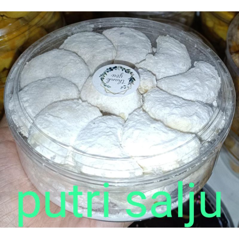 

putri salju homemade dibuat dalam keadaan fresh