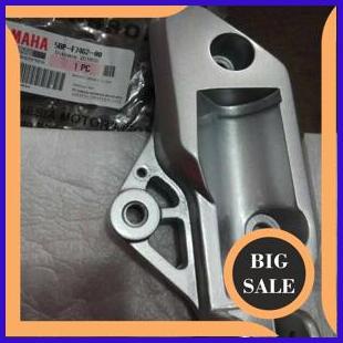dudukan footstep depan kanan scorpio ori yamaha sparepart 29M4R23