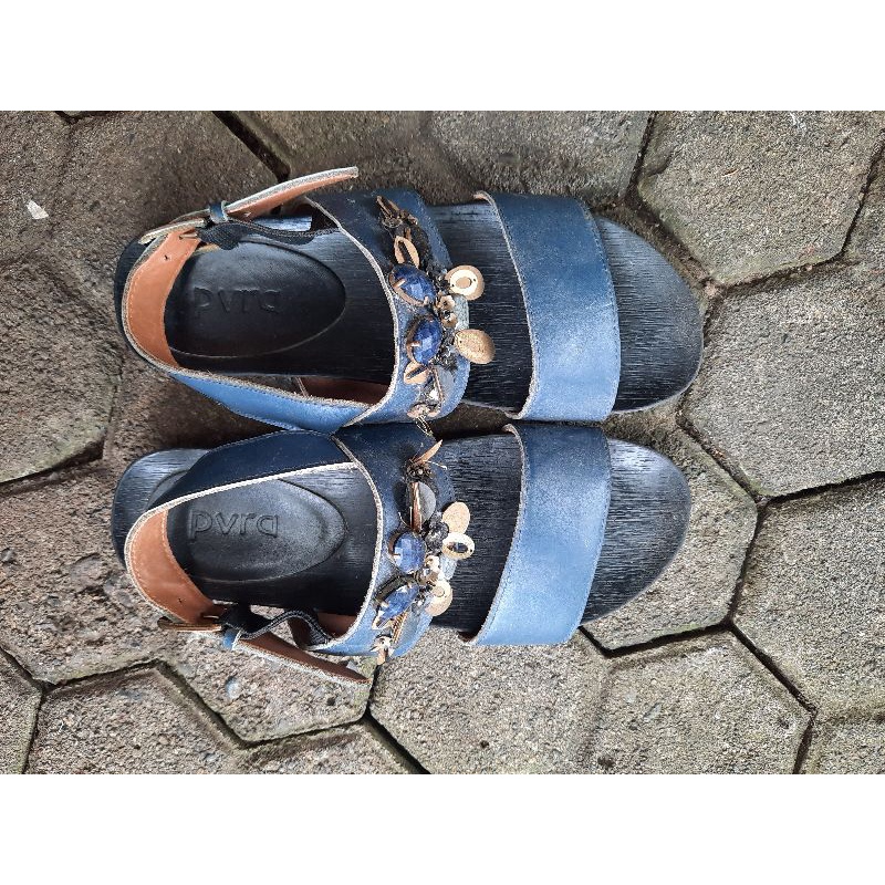 Preloved Pvra Sandal Size 37