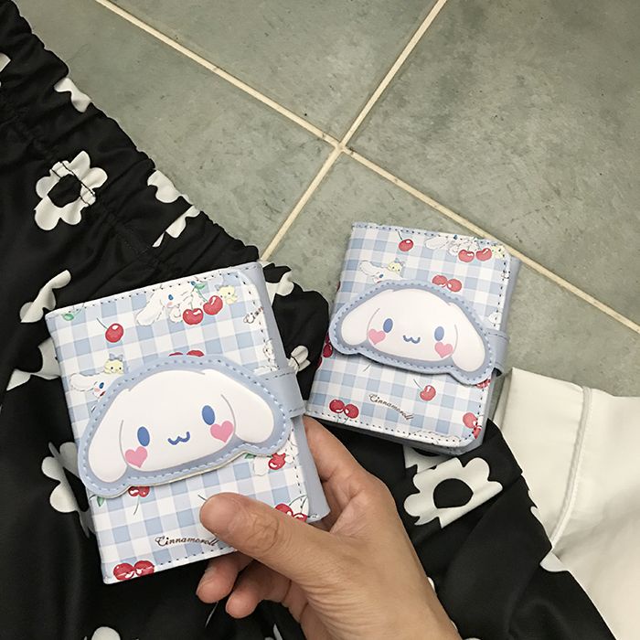 Sera Kartun Cute Cherry Puppy Dompet Pendek Kotak-kotak Siswa Tahan terhadap Kotoran dan Percikan Air Dompet Koin Retro Segar Kecil