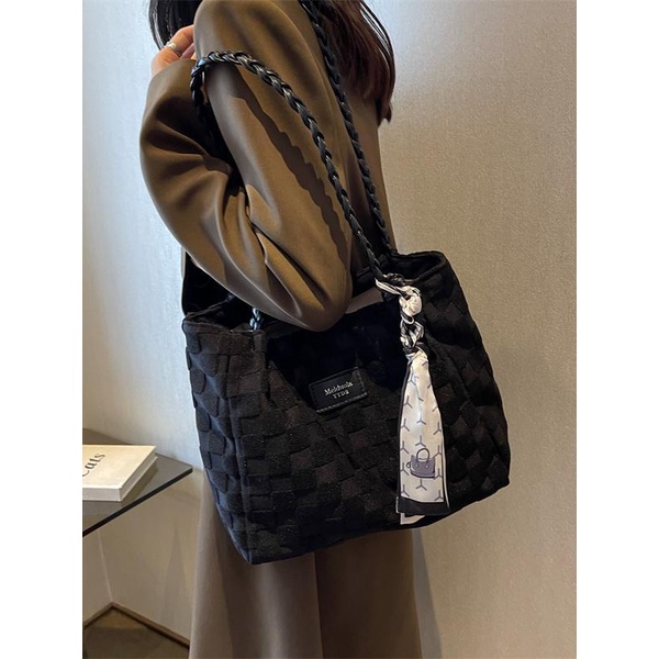 Sera baru berkapasitas besar tas wanita kasual all-match kanvas tas bahu ceruk berkualitas tinggi kelas tekstur tas jinjing komuter