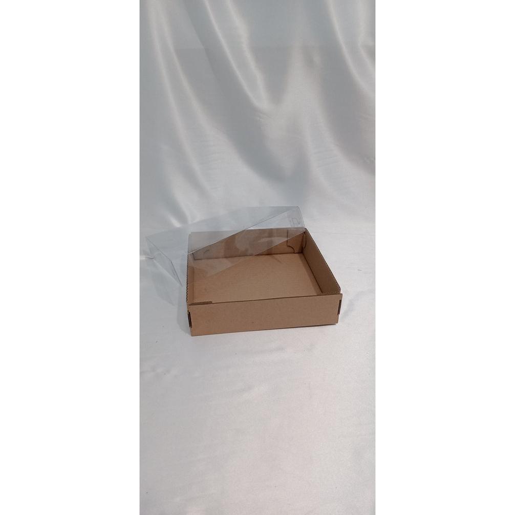 

Discount 10Pcs Box Full Tutup Mika 20X20X5Cm/ Die Cut/ Box Puding