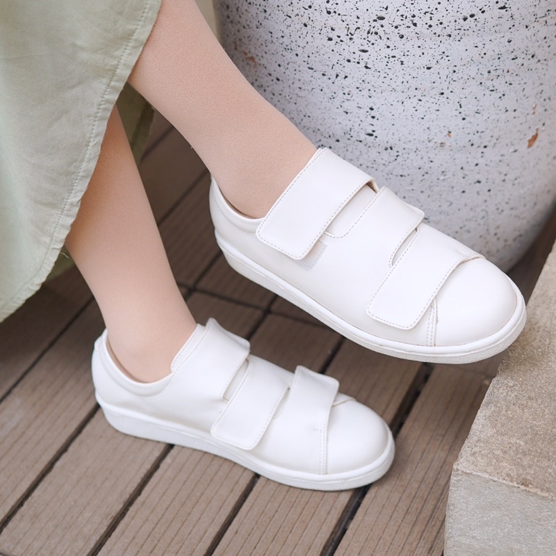 JUSTIN WHITE - Sepatu wanita / Sneakers wanita