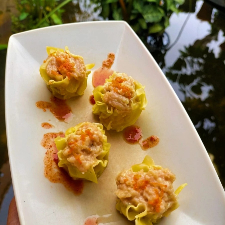 

dimsum frozen 50 pcs ayam udang sayur enak halal dan higienis