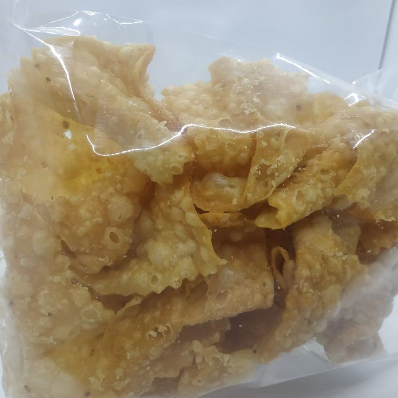 

keripik bawang /kue bawang /keripik pangsit