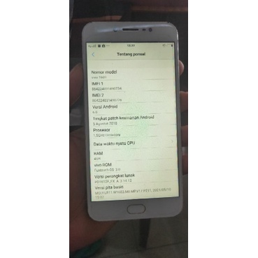 vivo v5  4/32(minus retak bawah) lihat foto