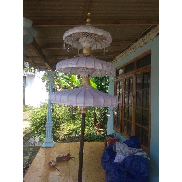 Payung studio / Payung adat / Payung Dekorasi (Susun 3 Putih Polos)