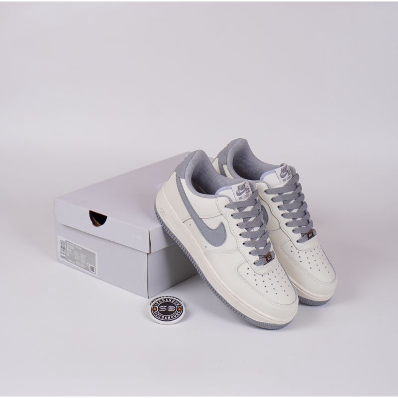 Sepatu Nike Air Force 1 Beige Grey