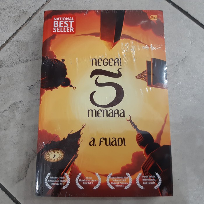 Novel Trilogi Negeri 5 Menara - A. Fuadi