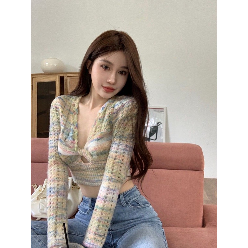 Red Hollow-out Twisted V-neck Lengan Panjang Sweater Wanita Musim Semi Versi Korea dari Gadis Panas Baru Rasa Desain Bagian Pendek Pusar Kemeja Bawahan