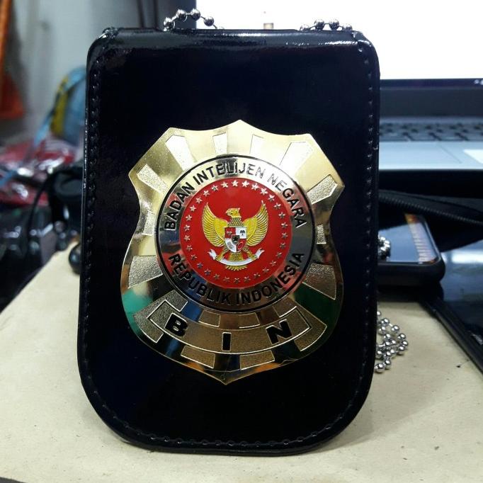 

Name Tag Holder/Kalung Lencana BIN Merah Terbaru (Dompet Glossy)