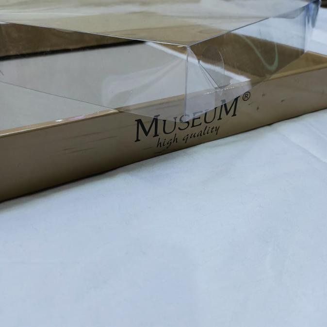 

BOX HAMPERS DUS MIKA CUSTOM KADO HADIAH SOUVENIR