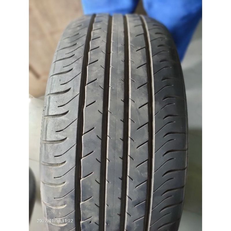 Ban Mobil second copotan ukuran 215/55 ring 17 dunlop sp ori