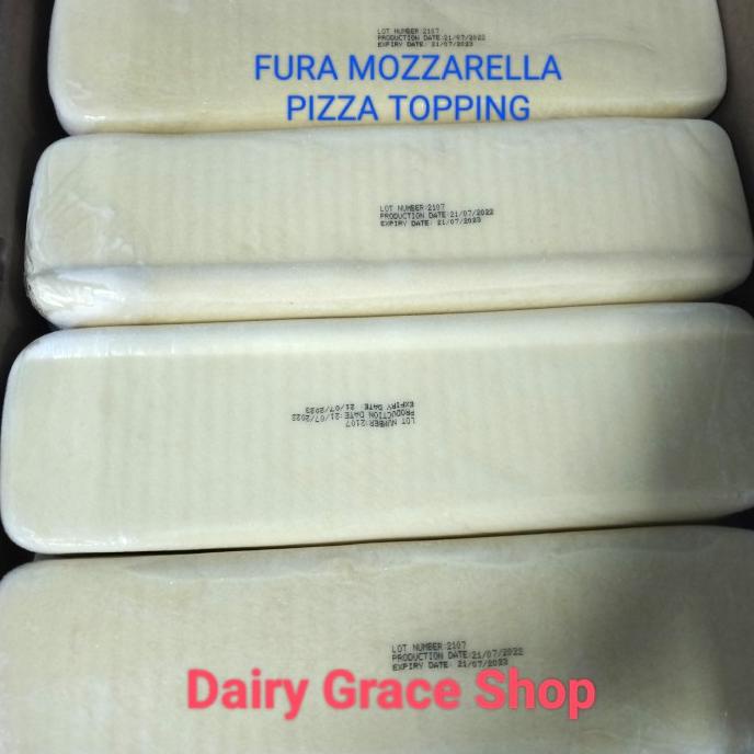 

Mozzarella FURA Pizza Topping |Mozarella FURA Blok Import UK 2 KG ---NEW---