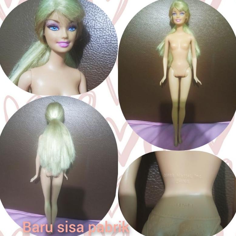 boneka Barbie doll pivotal second