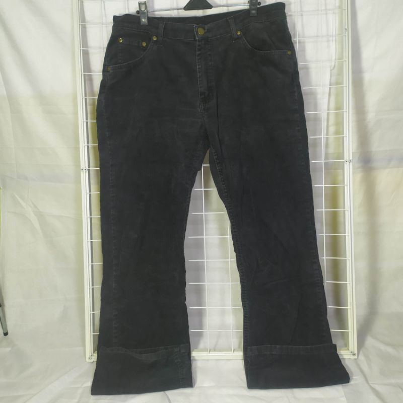 celana corduroy hero wrangler
