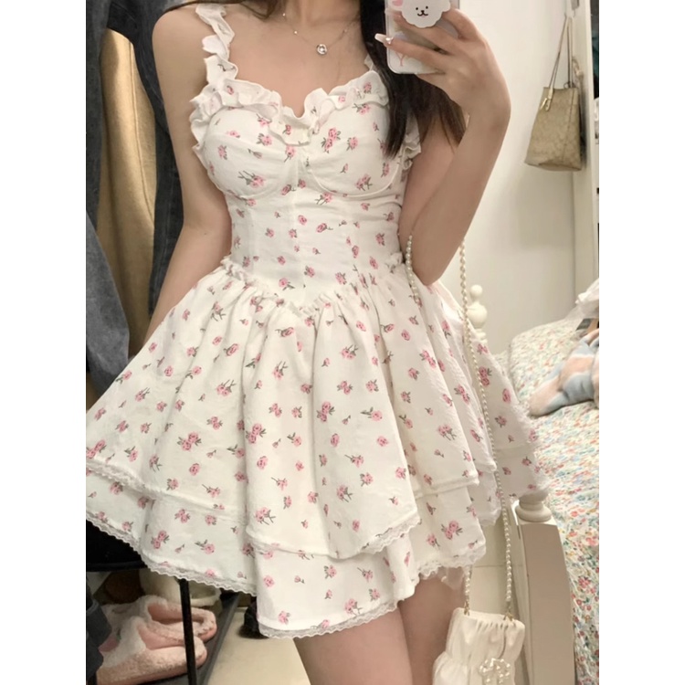 Red dreesPerancis temperamen suspender kecil gaun rok tutu musim panas wanita rok bunga ceruk rasa desain rok pendek