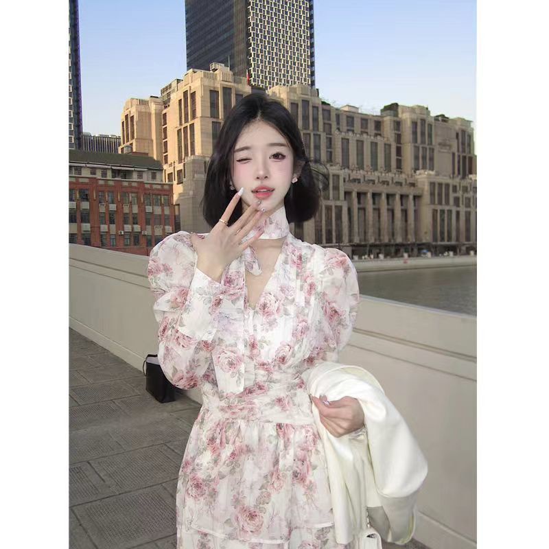 dress floral korea Gaun Bunga Cinta Pertama Manis Rok Pendek Pinggang Tinggi Modis