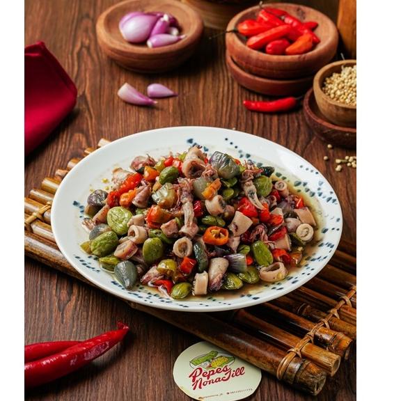 

✨STAR✨ Oseng cumi asin Pete serbuuu !