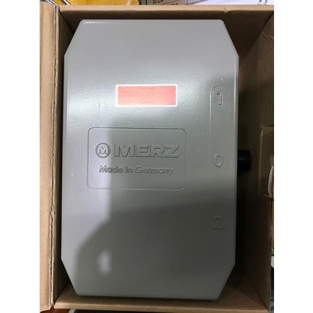 Terlaris Cos / Change Over Switch / Ohm Saklar Merz 4P 4Pole 63A 63 A