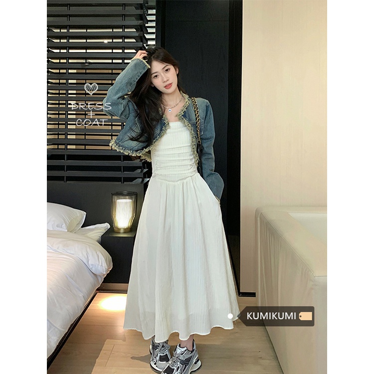 ▼gaun musim panas pantai manis dan setelan keren wanita rasa desain raw edge jaket denim pendek musim semi putih tube top dress rok panjang two-piece set