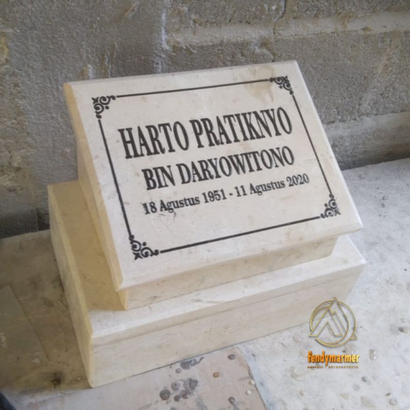 Nisan maesan makam kotak box ukuran sedang asli batu marmer 30x20