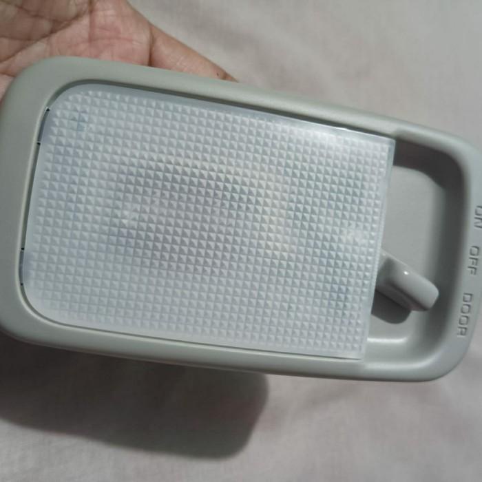 Terlaris Lampu Plafon Cabin Innova Lama 2005