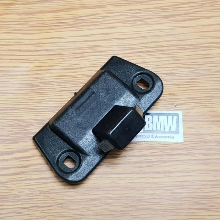 Kuncian Handle Laci Kiri Bmw E30 E32 E34