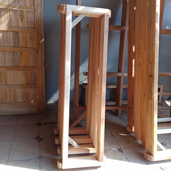 Terlaris Kusen Jendela Kayu Mahoni