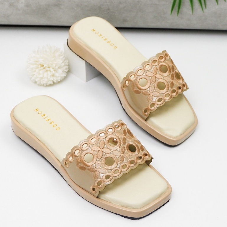 flash sale 7,7 Sandal Wanita Kekinian Sendal selop Bordir Bunga MP 01