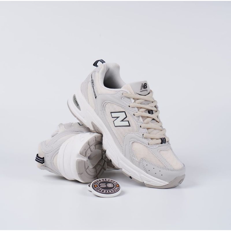 Sepatu New Balance MR530SH Beige