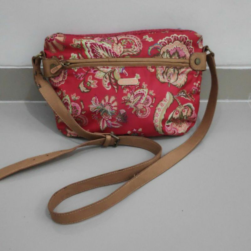 Tas sling / slempang bunga oilily