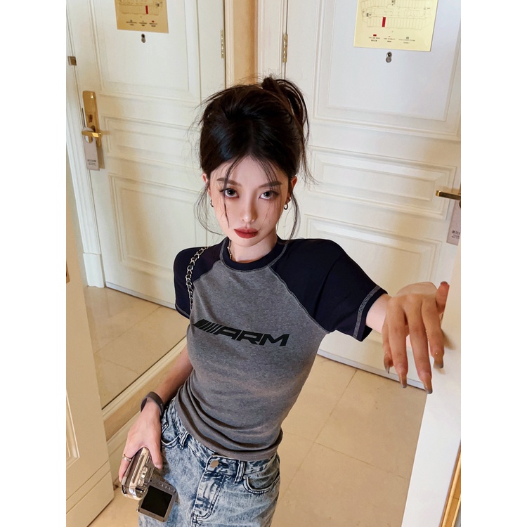 Red Hong Kong Gaya Amerika Retro Raglan Lengan Ketat Lengan Pendek T-shirt Wanita Musim Panas Baru Slim Fit Gadis Warna yang Sesuai dengan Top