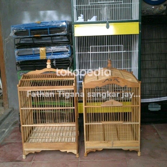Kandang burung berlina kotak mentahan P 36 cm x L 36 cm x T 48 cm
